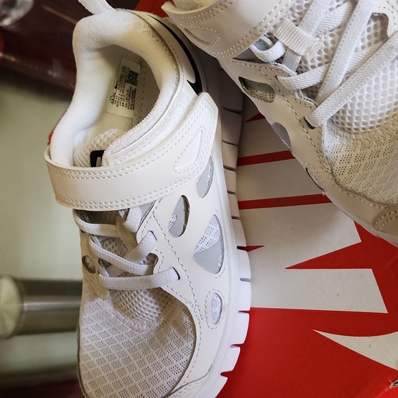 White Nike sneakers (unisex) size 13.5 - Picture 4 of 4